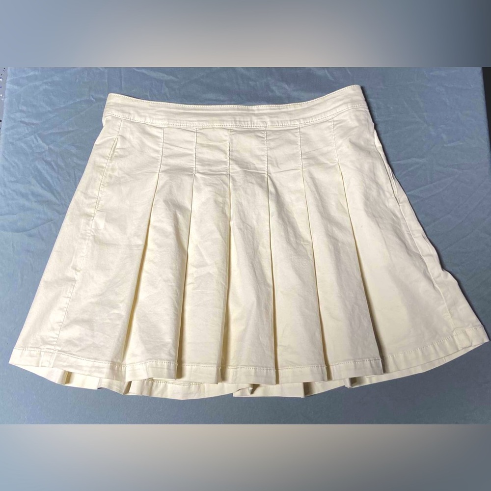 American eagle zip up skirt